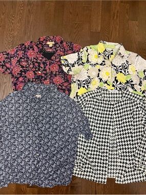Women Short-Sleeve Floral and Pattern Shirt Pack - Bundle Deal Fits XL - XXL